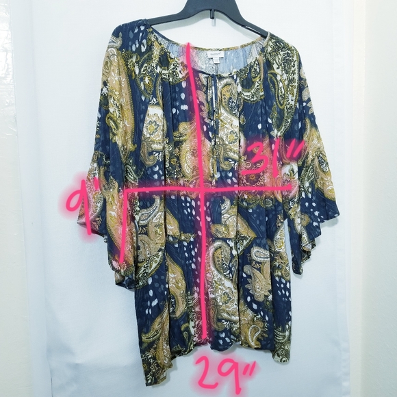 Plus size Avenue flowy top - Picture 5 of 10